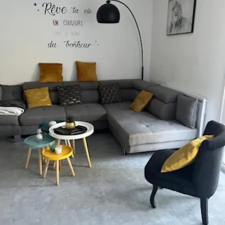 Havre De Paix Avec Jardin Et Terrasse Apartment Lattes Exterior photo